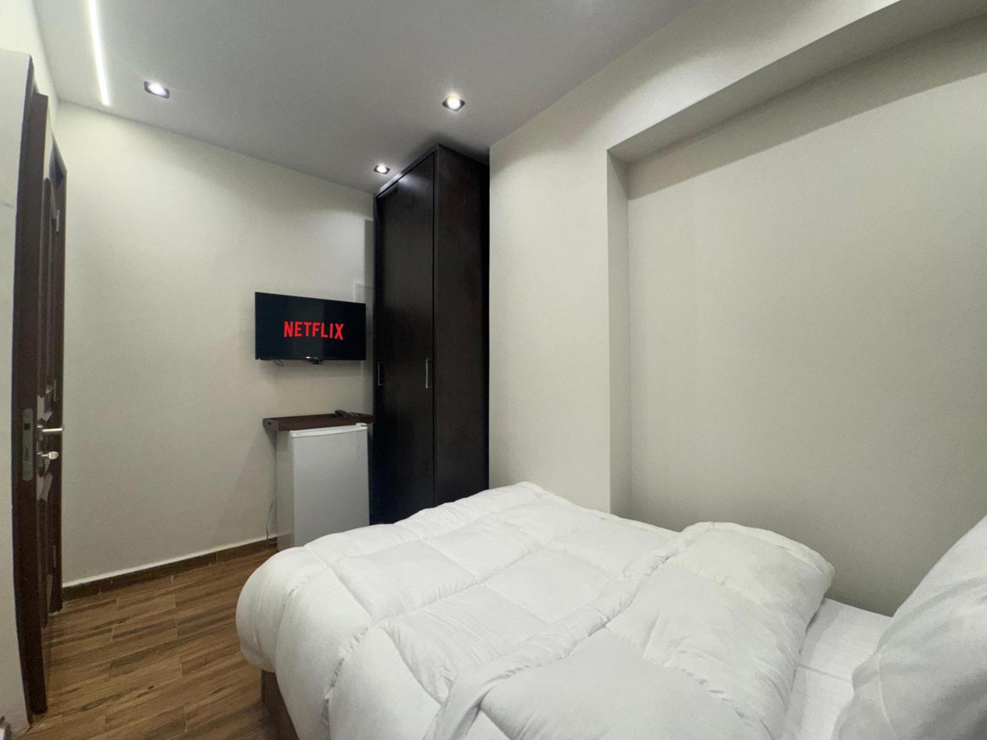 New White Pyramids Inn Ghatati Exterior foto