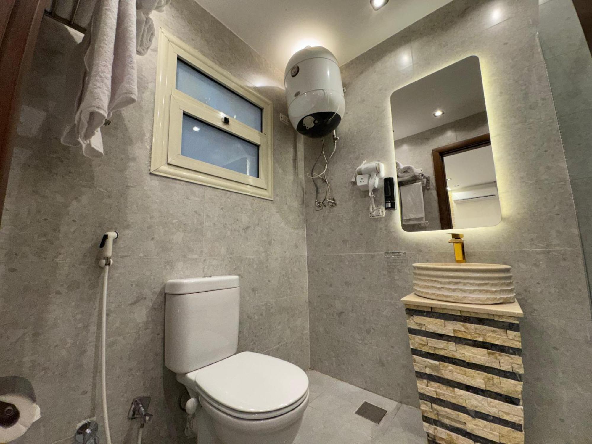 New White Pyramids Inn Ghatati Exterior foto
