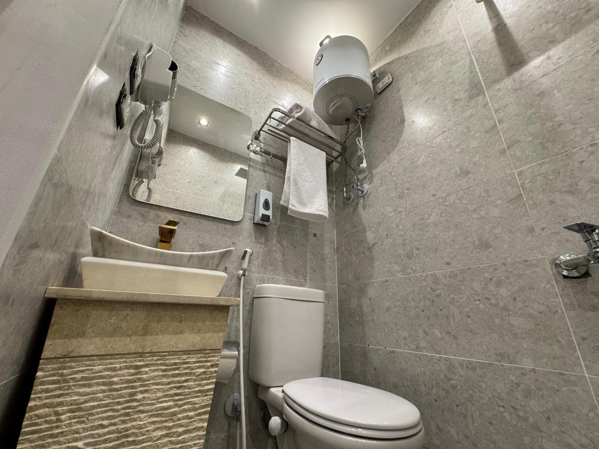 New White Pyramids Inn Ghatati Exterior foto